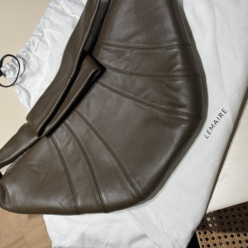 Lemaire Croissant Leather Bag in soft lambskin - Picture 10 of 15